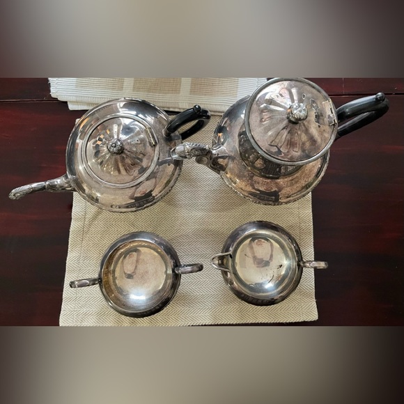 Vintage Silver Plated Coronet 4pc Coffee/Tea Set - Picture 2 of 16